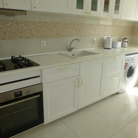 Algarve, 3 Bedroom House With Pool, In Porches Vakantiehuis