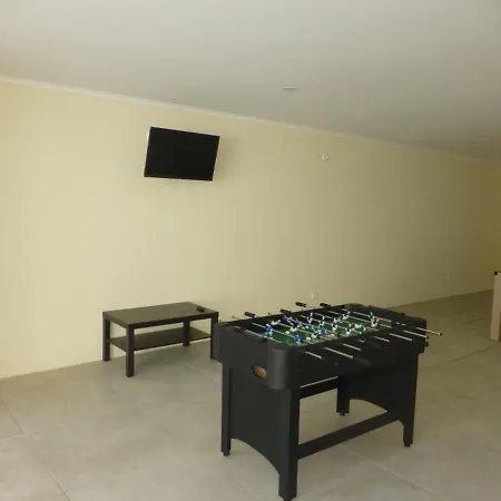 Algarve, 3 Bedroom House With Pool, In Porches Feriehus Porches (Algarve)