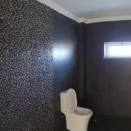 Algarve, 3 Bedroom House With Pool, In Porches Feriehus *